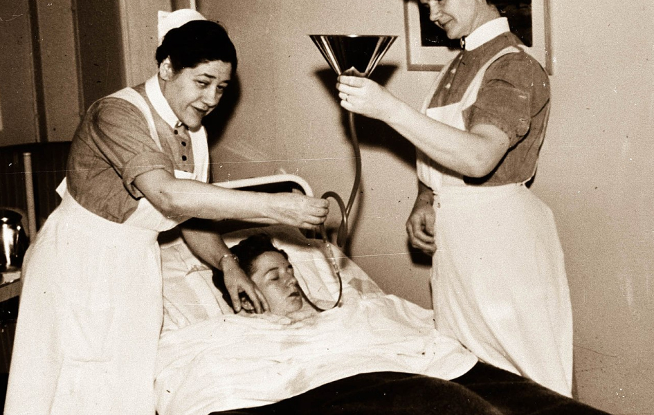 nurses conducting Insulin Coma Therapy